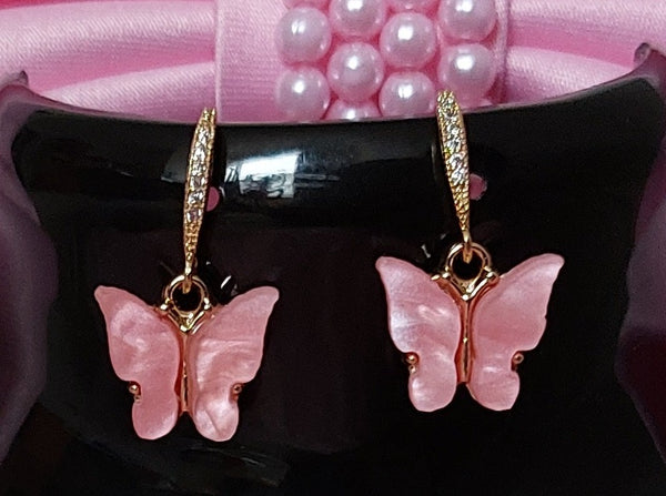Cute little baby pink butterfly earring
