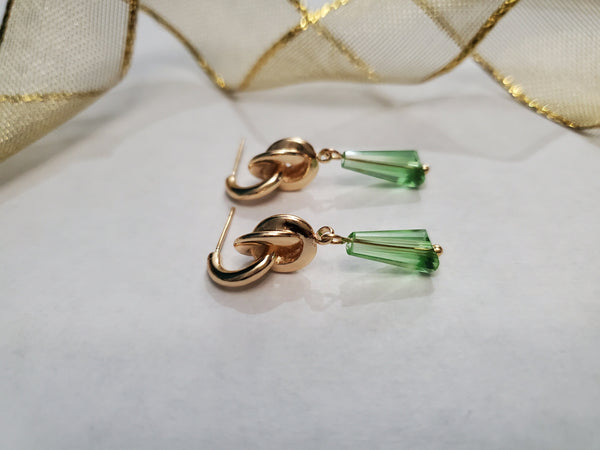 Conical crystal beads on golden knot ear stud