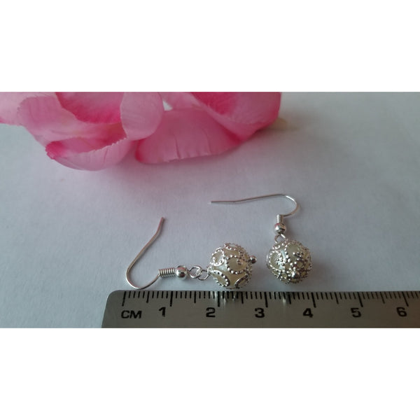 White pearl drop earring