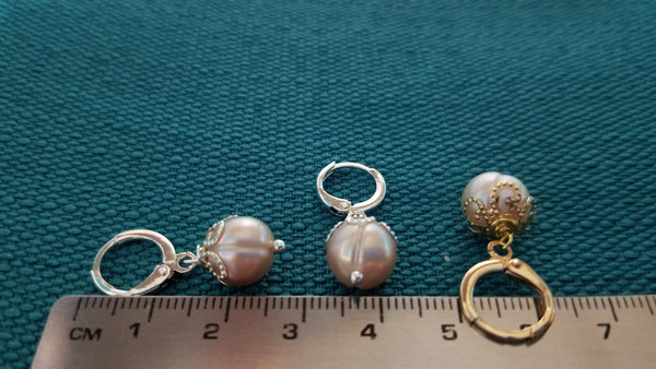 Beige pearl hoop earrings