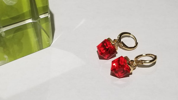 Glass cube crystal earring